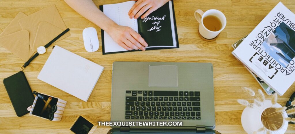 Freelance-Creative-Strategist items